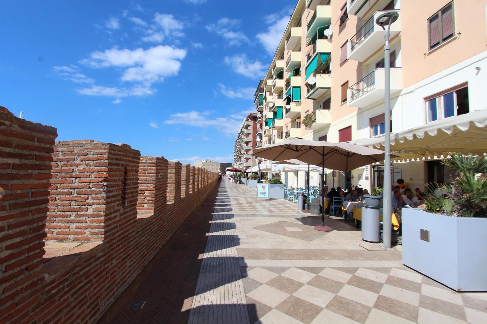 La Dolce Vita Civitavecchia Exteriör bild