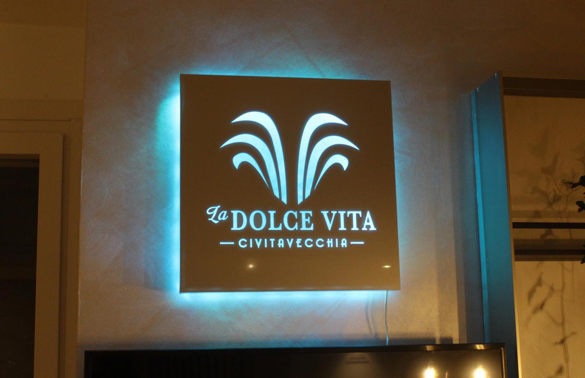 La Dolce Vita Civitavecchia Exteriör bild